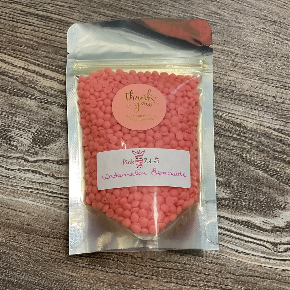 Pink Zebra Soy Melting Waxes and Pre-Soaked Honeysuckle Go-Card NWT - Picture 3 of 12